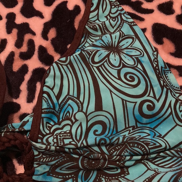 Floral Blue and Brown Bikini Top - Picture 3 of 6